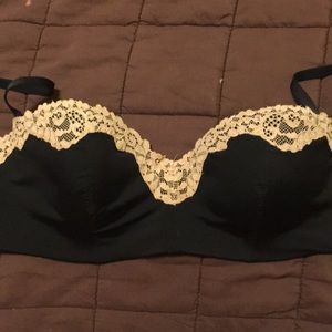 Convertible balconette style bra